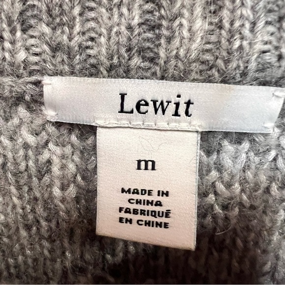 Lewit Jacquard Wool/Mohair Blend Sweater Size Medium - Picture 6 of 11